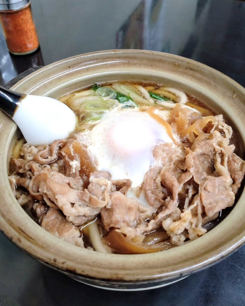 山の家の牛すき鍋ううどんのランチ