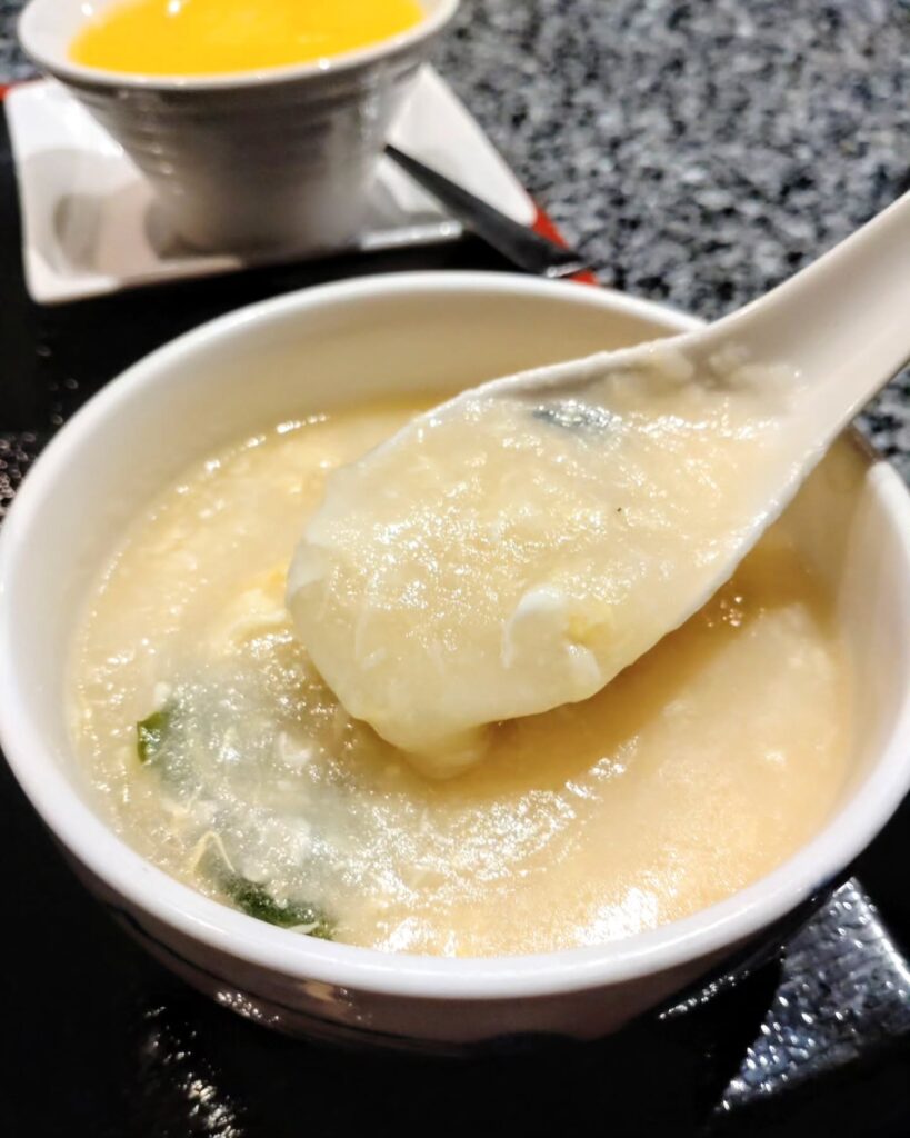 小肥羊(しゃおふぇいやん) 京都河原町店のとろとろなワカメ卵スープ - 京都市役所前ランチめぐり 小肥羊(しゃおふぇいやん) 京都河原町店のとろとろなワカメ卵スープ