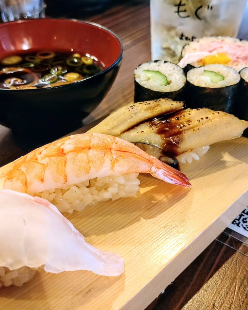 百圓寿司スタンド えにし 高倉本店のエビと穴子の握り - 京都市役所前ランチめぐり 百圓寿司スタンド えにし 高倉本店のエビと穴子の握り