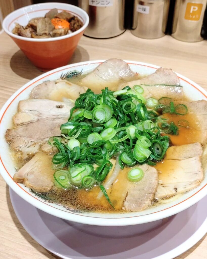 本家第一旭 三条河原町店の特製ラーメンのランチ
