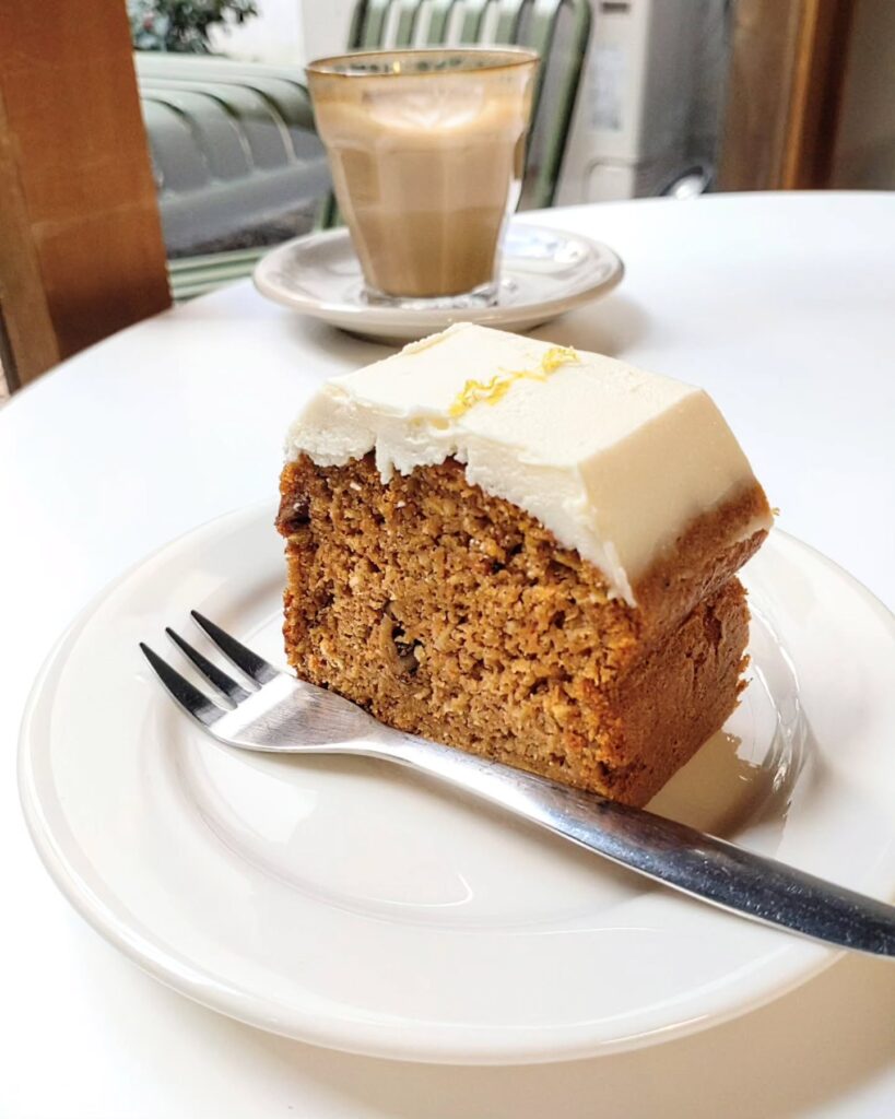 ｛knode｝（ノード）のキャロットケーキ