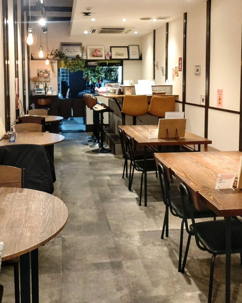 Cendrillon bis.（サンドリヨン ビス）の店内