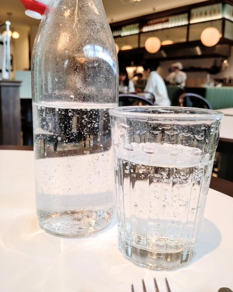 LINA STORES（リナストアズ） 京都高島屋の水