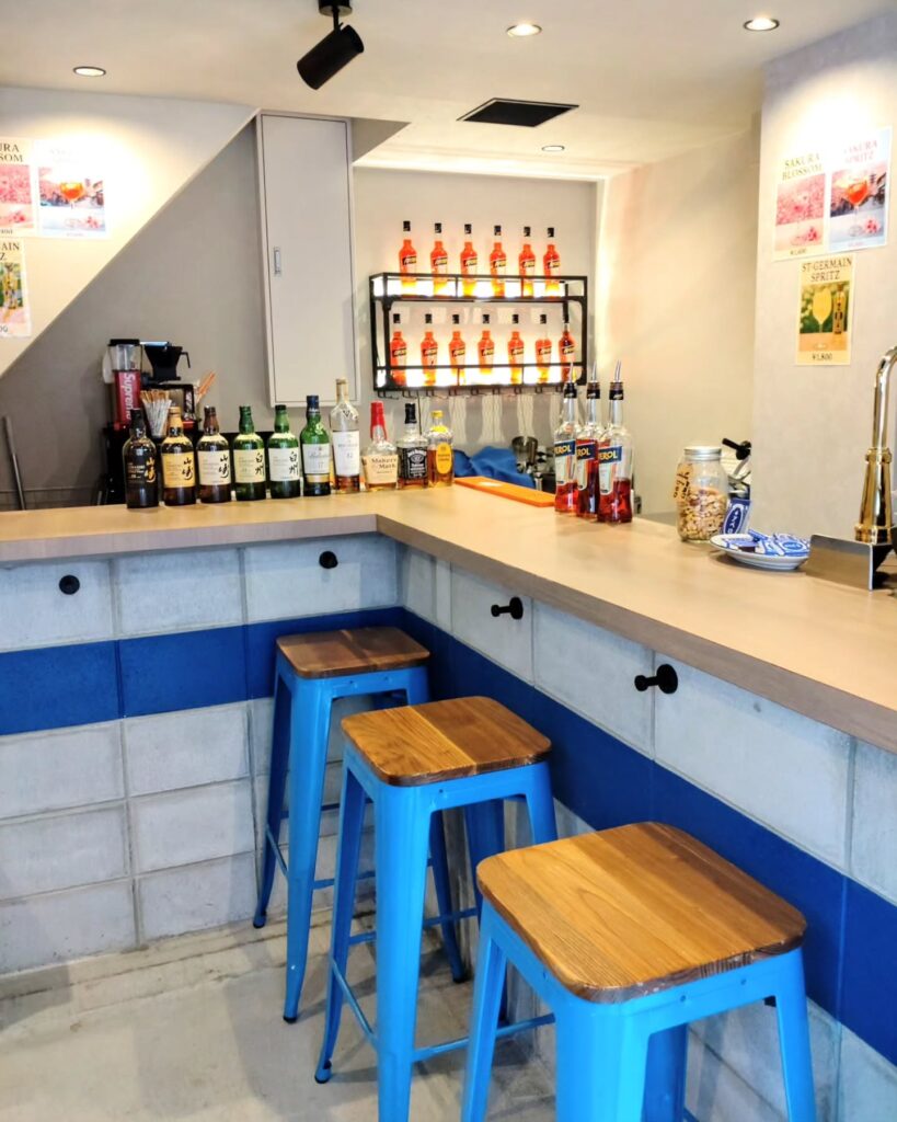 Apéro（アペロ）のカウンター席