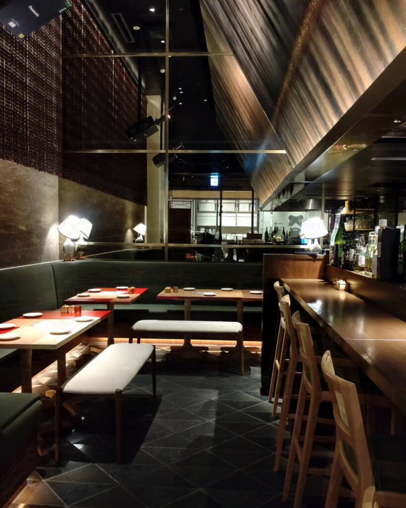 京都 スエヒロガリの店内