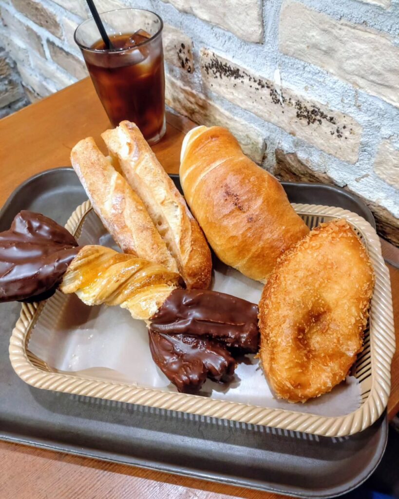 CASCADE(カスカード) ゼスト御池店のパン - 京都市役所前ランチめぐり CASCADE(カスカード) ゼスト御池店のパン